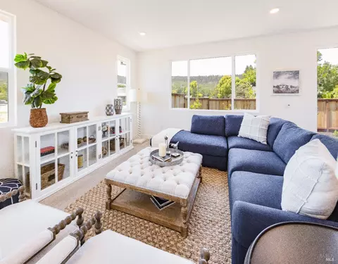 6601 Stone Bridge Rd, Santa Rosa, CA 95409