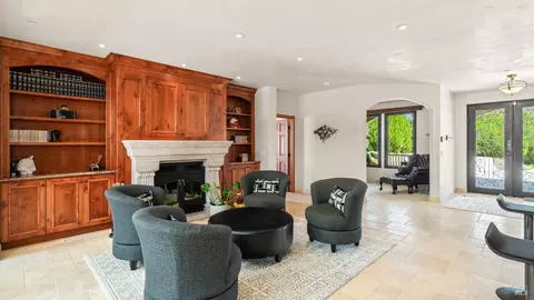 Living - 1455 Valley Ford Freestone Rd, Bodega, CA 94922 photo 2 of 5