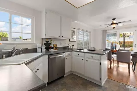 Kitchen - 130 Flying Cloud Ct, Vallejo, CA 94591 photo 1 of 3