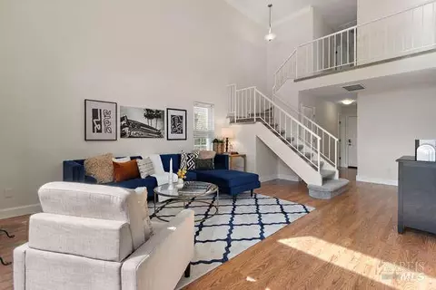 Living - 130 Flying Cloud Ct, Vallejo, CA 94591 photo 1 of 3