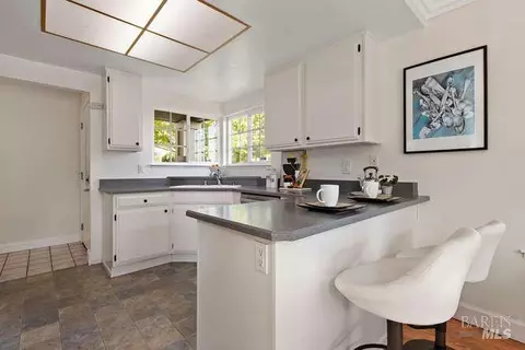 Kitchen - 130 Flying Cloud Ct, Vallejo, CA 94591 photo 3 of 3