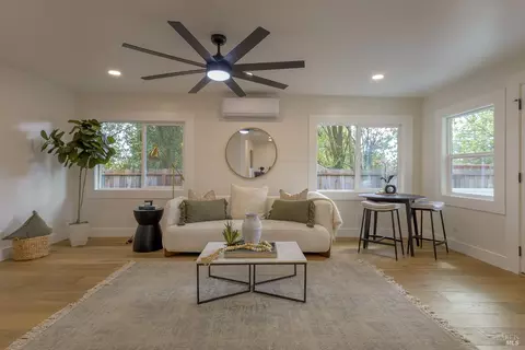 Living - 2711 Mark West Station Rd, Windsor, CA 95492 photo 1 of 7