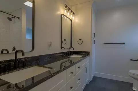 Bath - 2711 Mark West Station Rd, Windsor, CA 95492 photo 2 of 2
