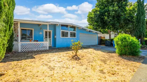 317 Grape St, Vacaville, CA 95688