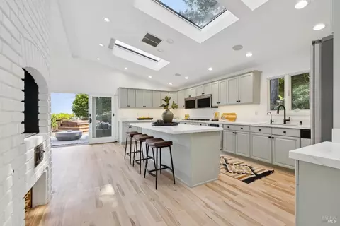 295 Crown Rd, Kentfield, CA 94904 photo 13