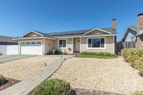 1627 Juliet Dr, Petaluma, CA 94954