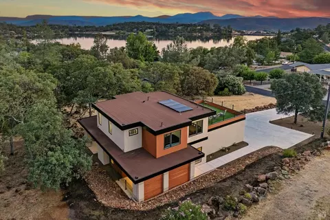 17234 Brookfield Rd, Hidden Valley Lake, CA 95467