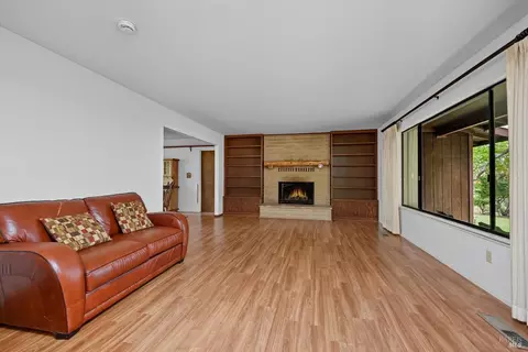 Living - 4295 E 3rd Ave, Napa, CA 94558 photo 1 of 2