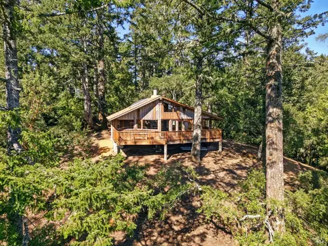 175 Portola Ave, Lagunitas, CA 94938
