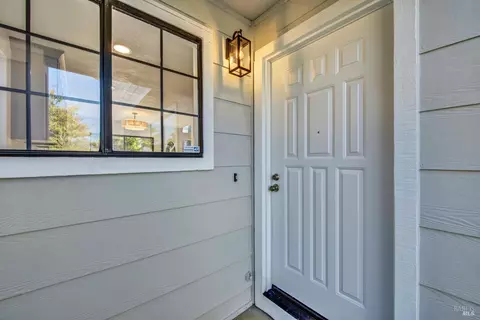 Entry Way - 260 Neptunes Ct, Vallejo, CA 94591 photo 1 of 1
