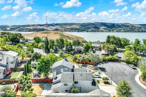 View/Area - 260 Neptunes Ct, Vallejo, CA 94591 photo 2 of 3
