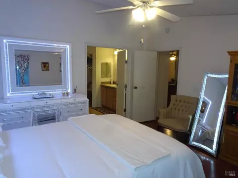 212 Valencia Dr, Fairfield, CA 94533 photo 8