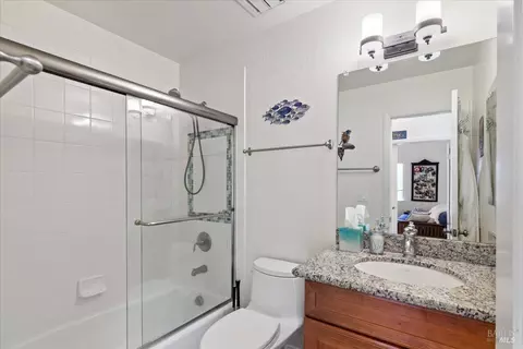 Bath - 397 E 2nd St, Benicia, CA 94510 photo 3 of 3