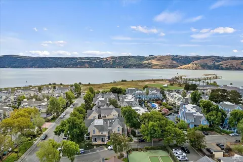 View/Area - 397 E 2nd St, Benicia, CA 94510 photo 1 of 2
