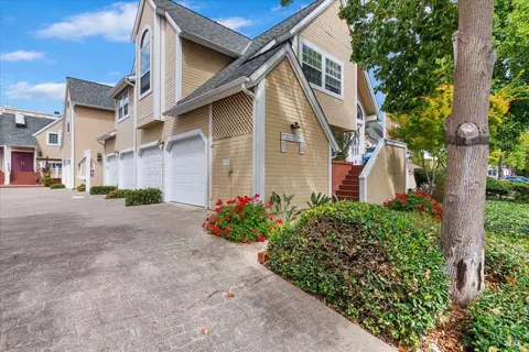 Exterior - 397 E 2nd St, Benicia, CA 94510 photo 1 of 5