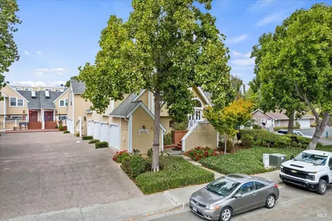 Exterior - 397 E 2nd St, Benicia, CA 94510 photo 5 of 5