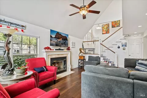 Living - 397 E 2nd St, Benicia, CA 94510 photo 2 of 2