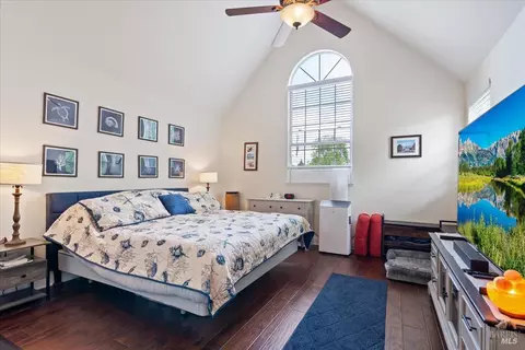 Bedroom - 397 E 2nd St, Benicia, CA 94510 photo 2 of 5