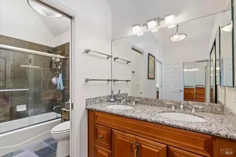 Bath - 397 E 2nd St, Benicia, CA 94510 photo 2 of 3