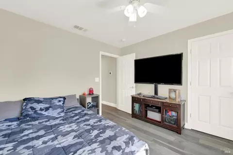 Bedroom - 2445 Maple Ave, Concord, CA 94520 photo 3 of 8