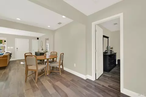 Entry Way - 2445 Maple Ave, Concord, CA 94520 photo 2 of 3