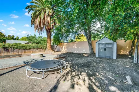 Exterior - 2445 Maple Ave, Concord, CA 94520 photo 11 of 16