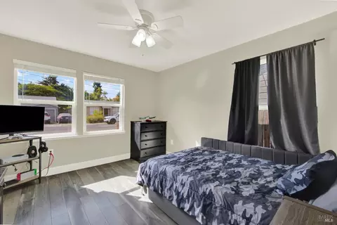 Bedroom - 2445 Maple Ave, Concord, CA 94520 photo 1 of 8