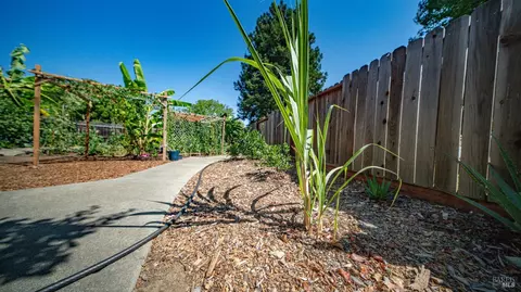 Exterior - 2231 Silver Fox Cir, Fairfield, CA 94534 photo 21 of 28
