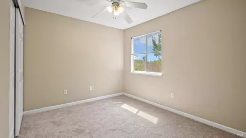 Bedroom - 2231 Silver Fox Cir, Fairfield, CA 94534 photo 5 of 9