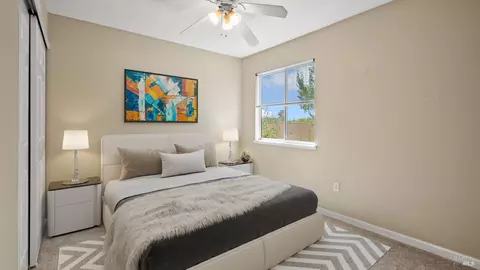 Bedroom - 2231 Silver Fox Cir, Fairfield, CA 94534 photo 4 of 9