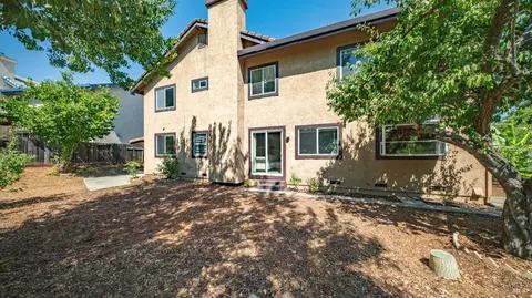 Exterior - 2231 Silver Fox Cir, Fairfield, CA 94534 photo 11 of 28