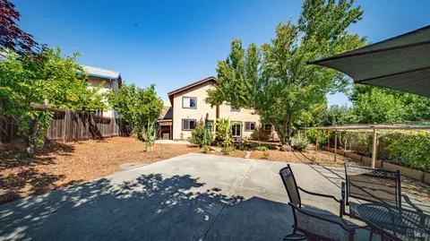 Exterior - 2231 Silver Fox Cir, Fairfield, CA 94534 photo 16 of 28