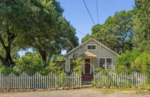 19108 Bay St, Sonoma, CA 95476