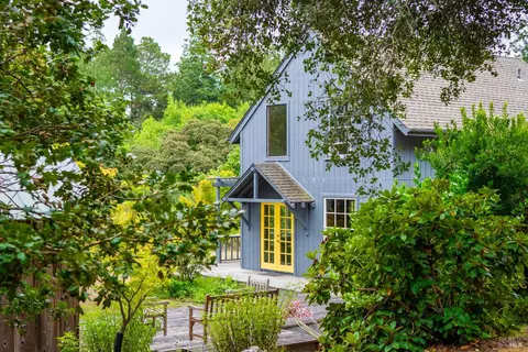 1369 Tilton Rd, Sebastopol, CA 95472