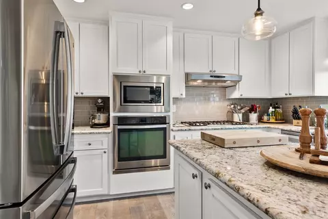 Kitchen - 3 Windmill Pl, Novato, CA 94945 photo 2 of 4