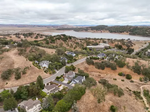 View/Area - 3 Windmill Pl, Novato, CA 94945 photo 3 of 6
