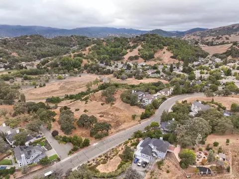 View/Area - 3 Windmill Pl, Novato, CA 94945 photo 4 of 6
