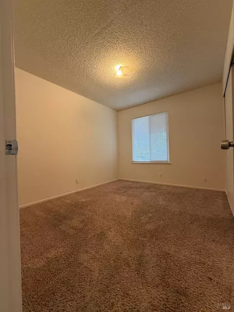 Bedroom - 137 Edwin Dr, Vacaville, CA 95687 photo 1 of 3