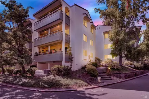 1621 Ptarmigan Dr #3C, Walnut Creek, CA 94595