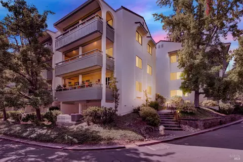 1621 Ptarmigan Dr #3C, Walnut Creek, CA 94595