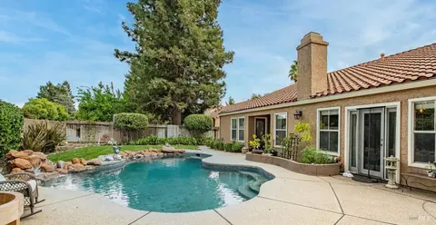 431 Stanford St, Vacaville, CA 95687