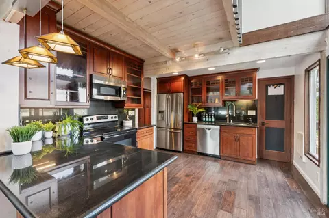Kitchen - 48 Los Pinos Spur, Nicasio, CA 94946 photo 5 of 8