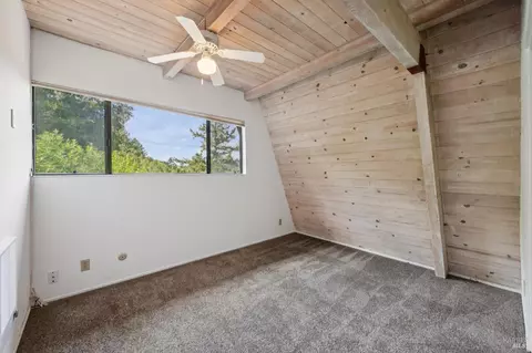 Bedroom - 48 Los Pinos Spur, Nicasio, CA 94946 photo 6 of 11