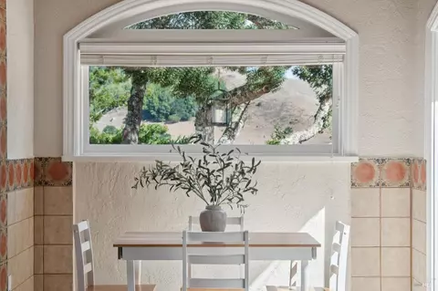Dining - 48 Los Pinos Spur, Nicasio, CA 94946 photo 1 of 1