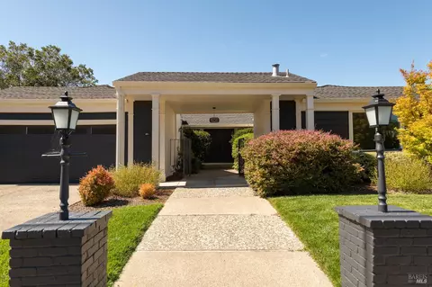 181 Lucas Park Dr, San Rafael, CA 94903