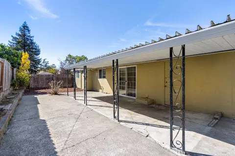 Exterior - 305 Baywood Dr, Vallejo, CA 94591 photo 7 of 10