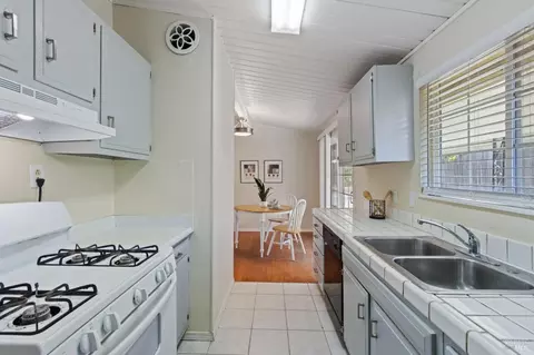 Kitchen - 305 Baywood Dr, Vallejo, CA 94591 photo 2 of 2