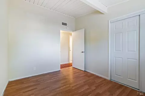 Bedroom - 305 Baywood Dr, Vallejo, CA 94591 photo 7 of 7