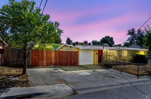 305 Baywood Dr, Vallejo, CA 94591