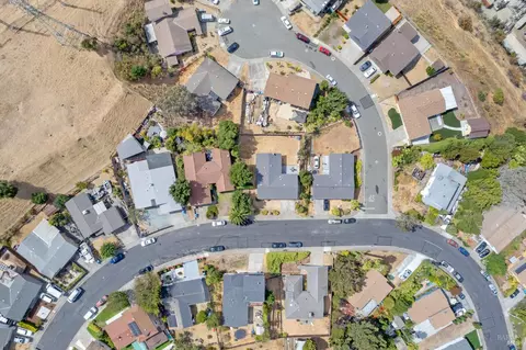 View/Area - 392 Winchester St, Vallejo, CA 94590 photo 5 of 8